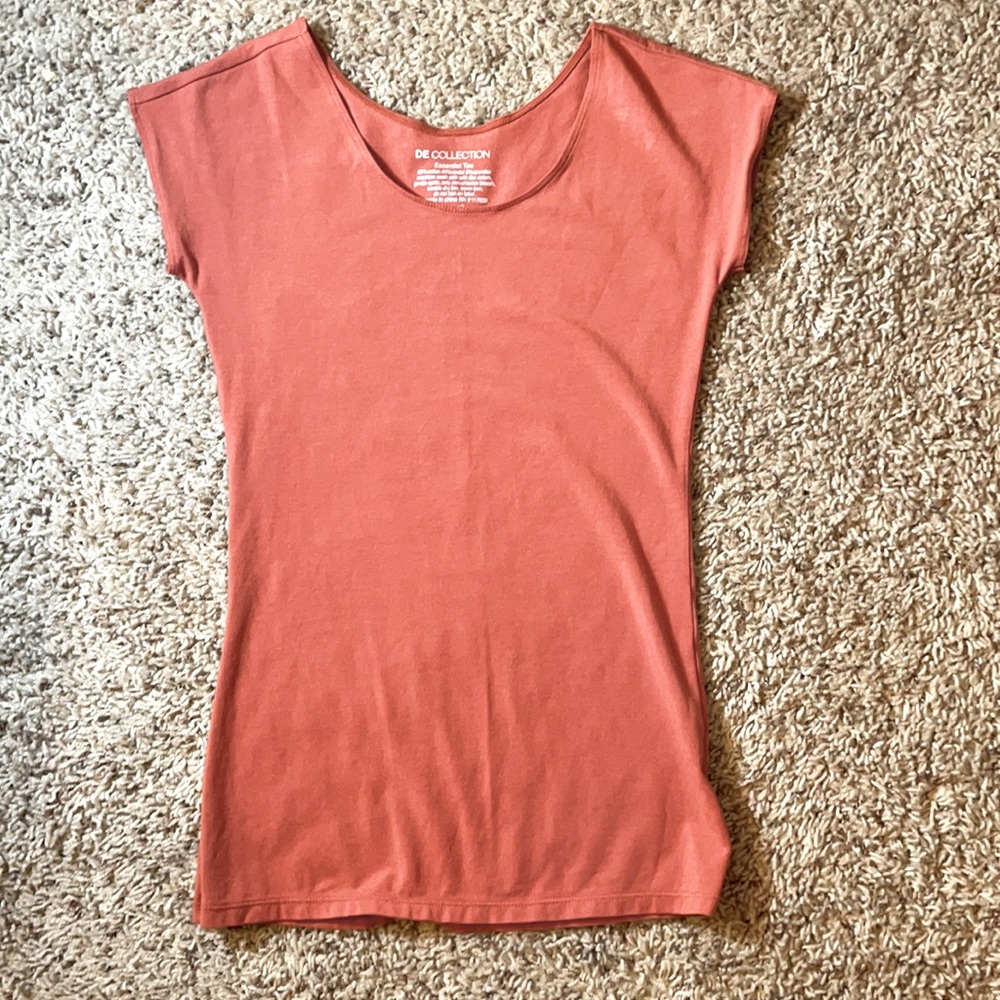 Fitted tee